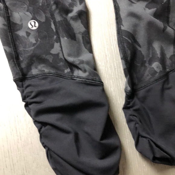 Lululemon Practice Daily Crop
Brisk Bloom Black - Picture 7 of 12